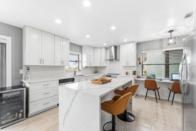 2601 NW 10th Street, Delray Beach, FL 33444