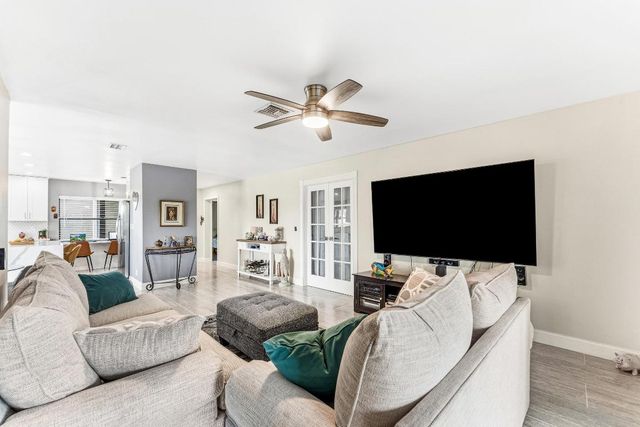 2601 NW 10th Street, Delray Beach, FL 33444