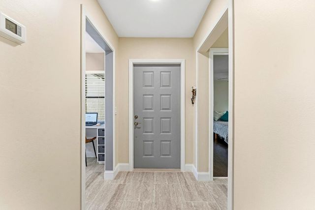 2601 NW 10th Street, Delray Beach, FL 33444