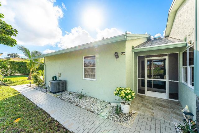 2601 NW 10th Street, Delray Beach, FL 33444