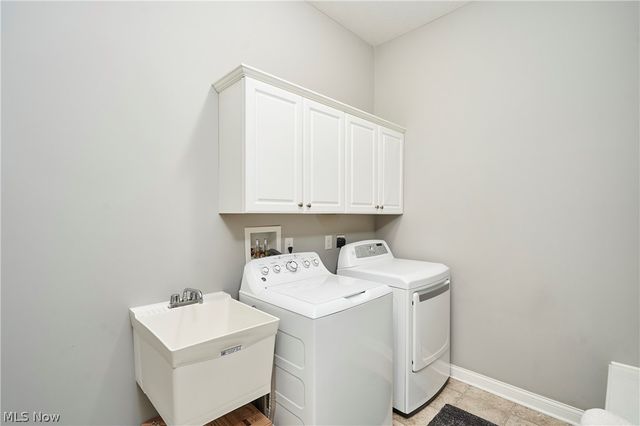 3394 Stillwood Boulevard, Stow, OH 44224