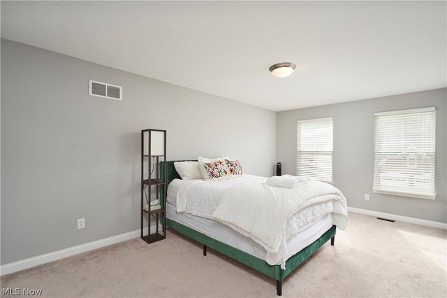 3394 Stillwood Boulevard, Stow, OH 44224