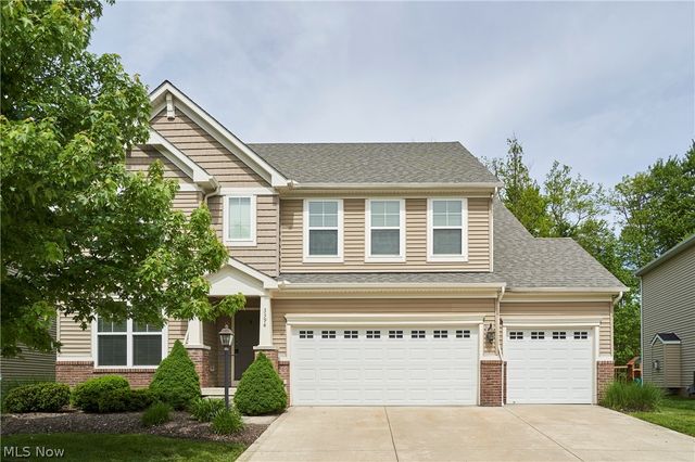 3394 Stillwood Boulevard, Stow, OH 44224