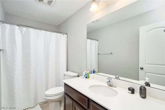 3394 Stillwood Boulevard, Stow, OH 44224