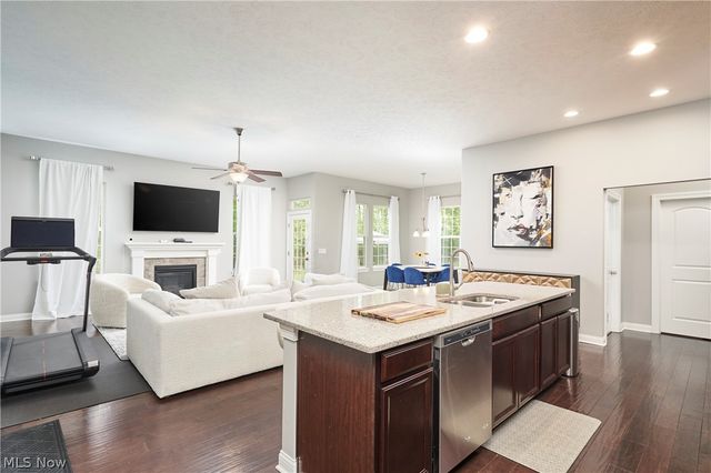 3394 Stillwood Boulevard, Stow, OH 44224