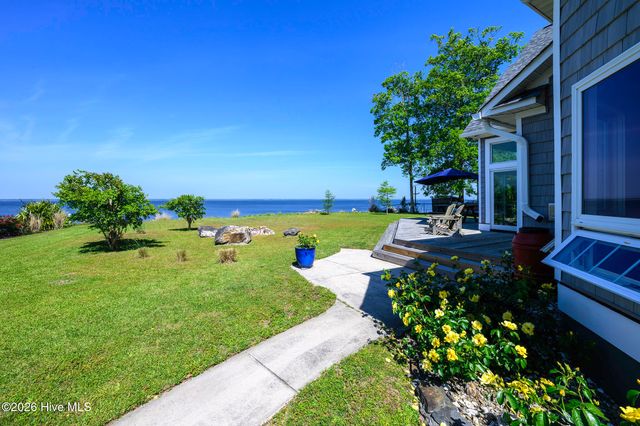 228 Drake Landing, New Bern, NC 28560