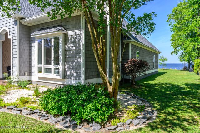 228 Drake Landing, New Bern, NC 28560