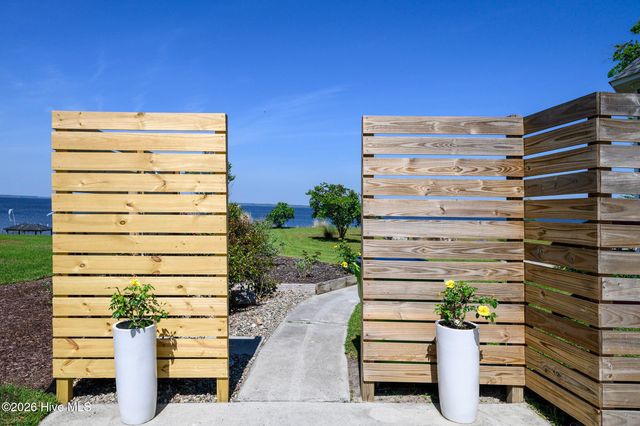 228 Drake Landing, New Bern, NC 28560