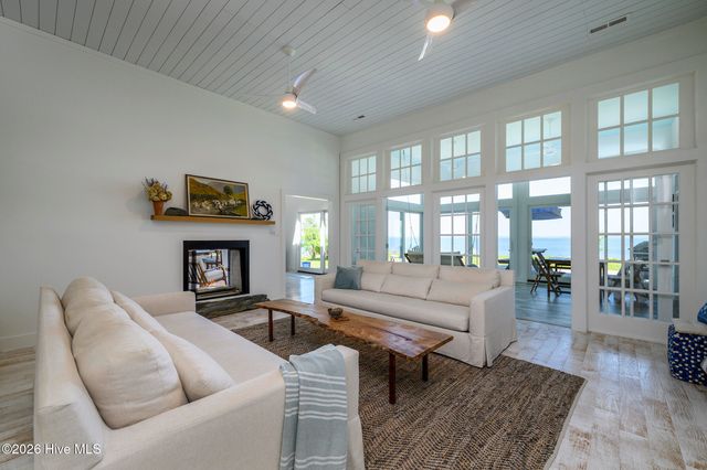 228 Drake Landing, New Bern, NC 28560