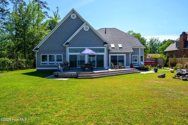 228 Drake Landing, New Bern, NC 28560