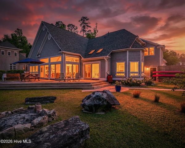 228 Drake Landing, New Bern, NC 28560