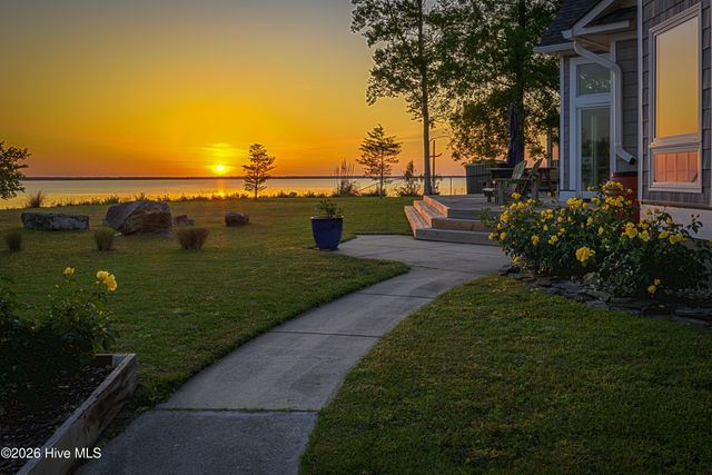 228 Drake Landing, New Bern, NC 28560