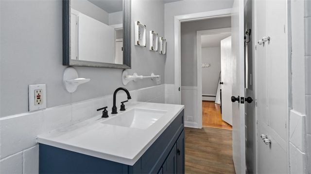 26 Blackamore Avenue, Cranston, RI 02910