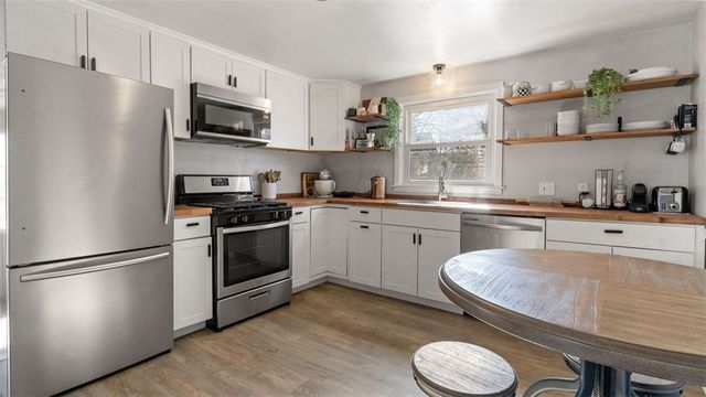 26 Blackamore Avenue, Cranston, RI 02910