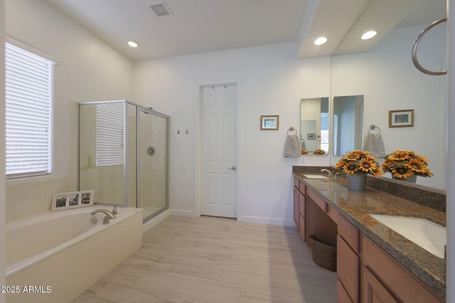 11302 E HELM Drive, Scottsdale, AZ 85255