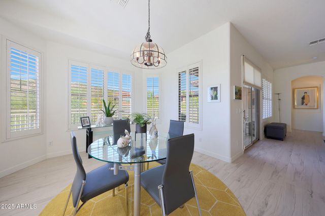 11302 E HELM Drive, Scottsdale, AZ 85255