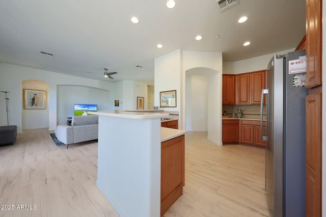 11302 E HELM Drive, Scottsdale, AZ 85255