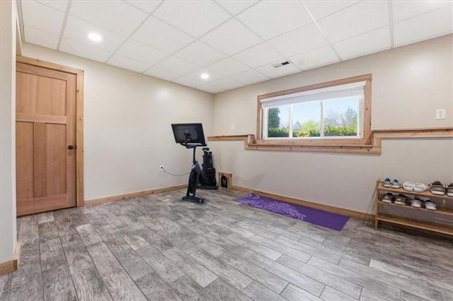 21921 Gracie Drive, Peculiar, MO 64078