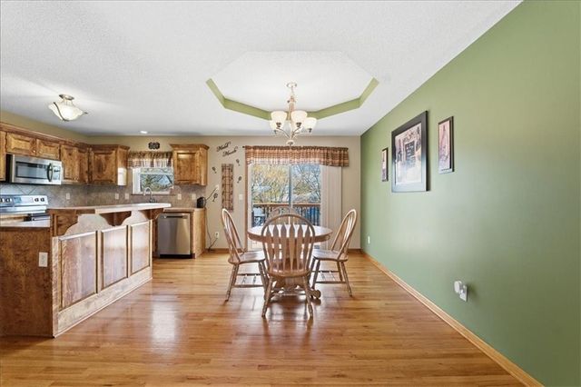 21921 Gracie Drive, Peculiar, MO 64078