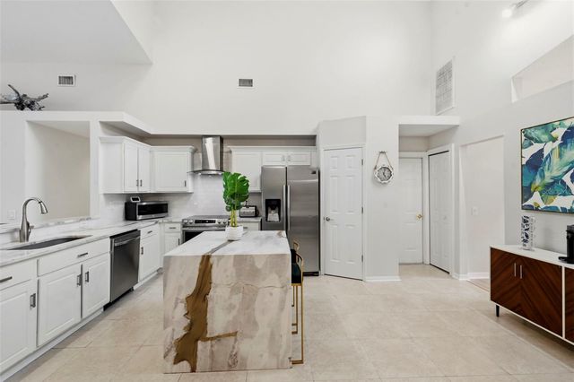 9115 BRINDLEWOOD DRIVE, Odessa, FL 33556