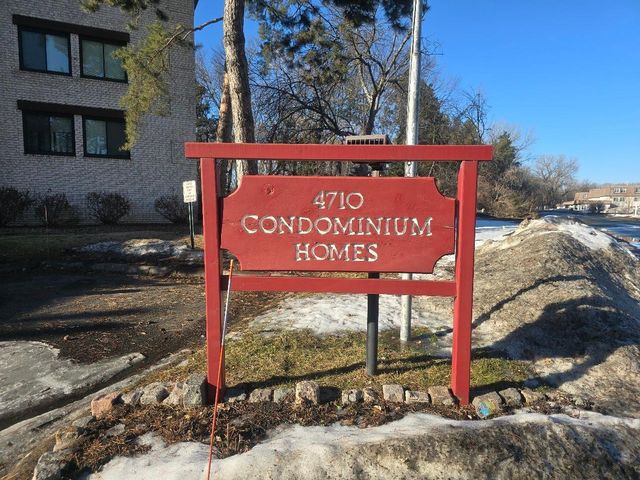 4710 58th Avenue N 106, Crystal, MN 55429