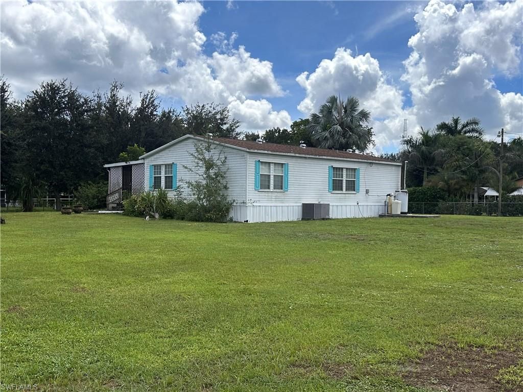 8094 Cook DR, NORTH FORT MYERS, FL 33917 — photo 2