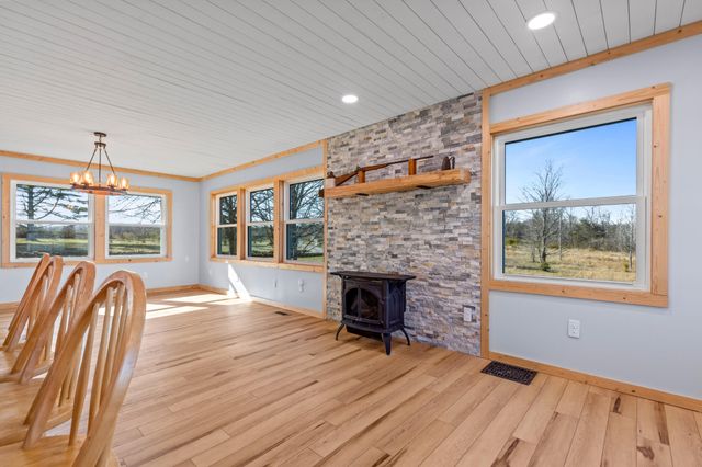 711 Lick Point Road, Sequatchie, TN 37374