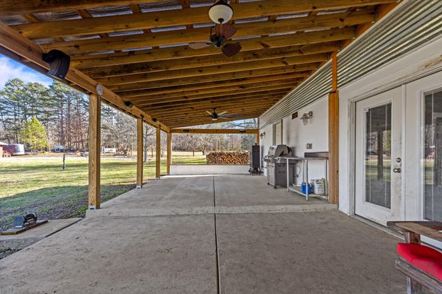 711 Lick Point Road, Sequatchie, TN 37374