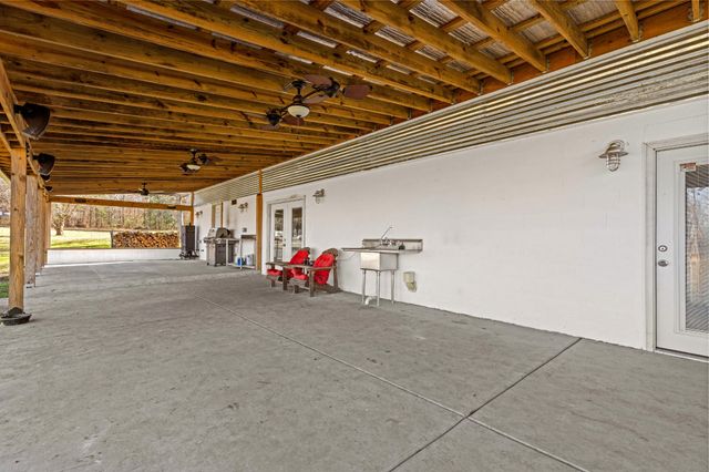 711 Lick Point Road, Sequatchie, TN 37374