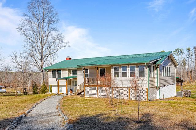 711 Lick Point Road, Sequatchie, TN 37374