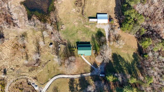 711 Lick Point Road, Sequatchie, TN 37374