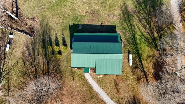 711 Lick Point Road, Sequatchie, TN 37374