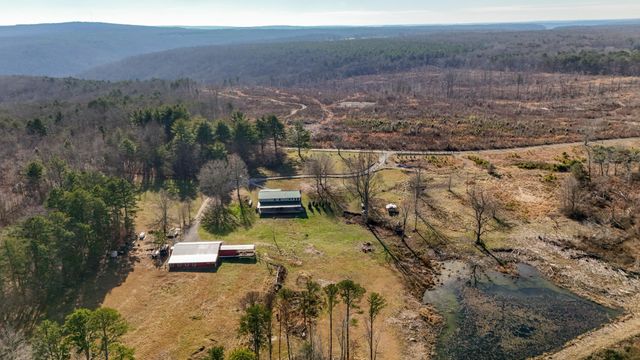 711 Lick Point Road, Sequatchie, TN 37374
