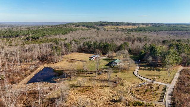 711 Lick Point Road, Sequatchie, TN 37374