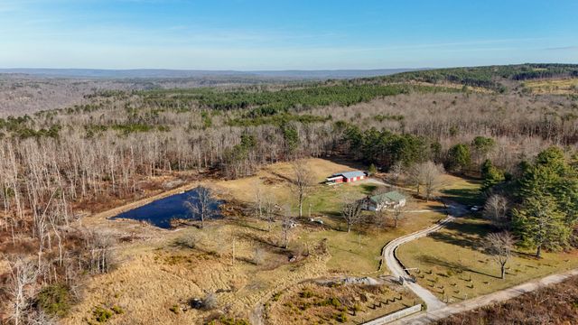 711 Lick Point Road, Sequatchie, TN 37374