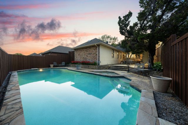 1110 Seminary Ridge, Garland, TX 75043