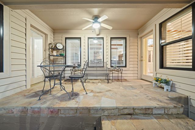 1110 Seminary Ridge, Garland, TX 75043