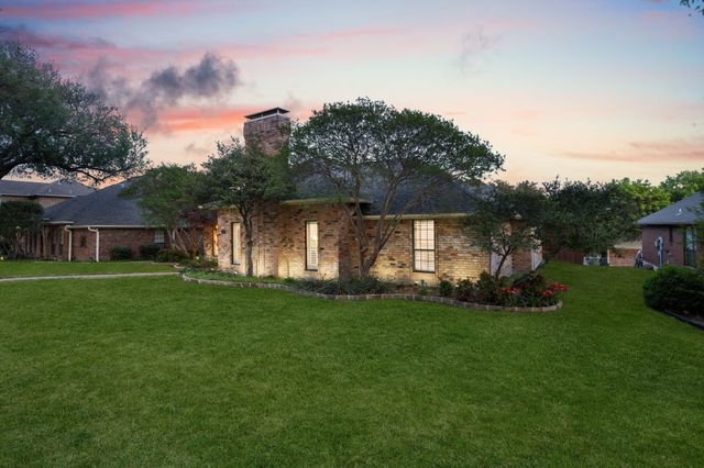 1110 Seminary Ridge, Garland, TX 75043