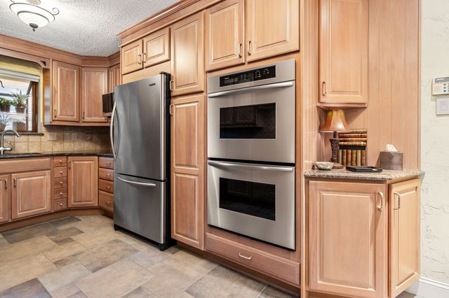 1110 Seminary Ridge, Garland, TX 75043