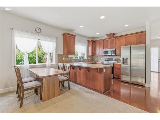 103 AVA Ct, St Helens, OR 97051
