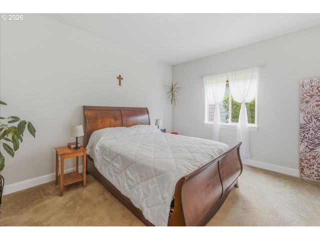 103 AVA Ct, St Helens, OR 97051
