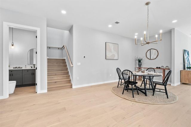 22 E STEELE STREET, Orlando, FL 32804