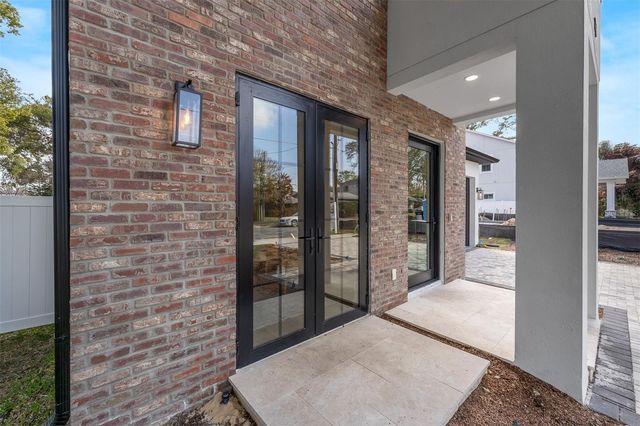 22 E STEELE STREET, Orlando, FL 32804