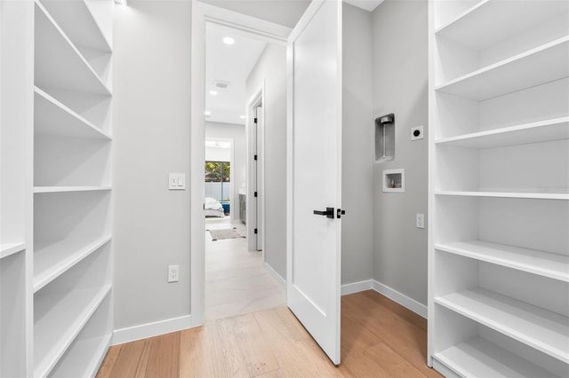 22 E STEELE STREET, Orlando, FL 32804