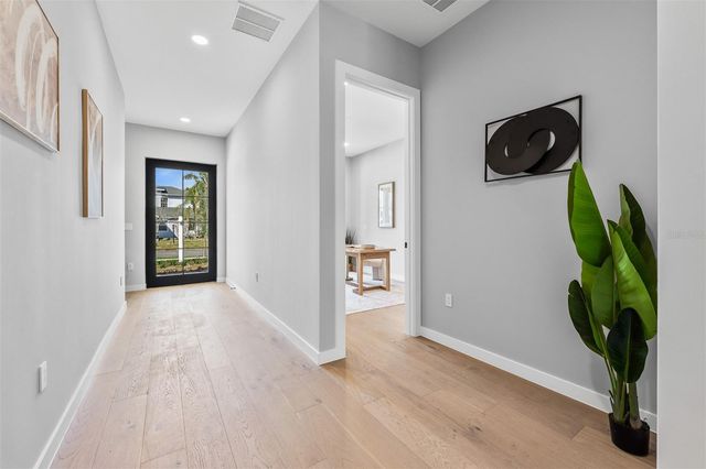 22 E STEELE STREET, Orlando, FL 32804