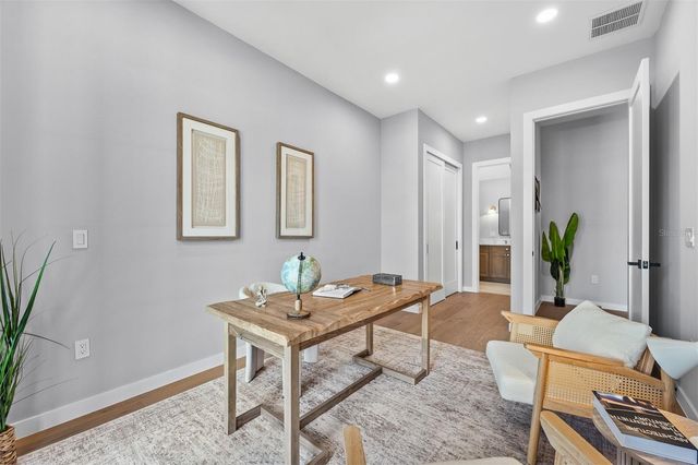 22 E STEELE STREET, Orlando, FL 32804