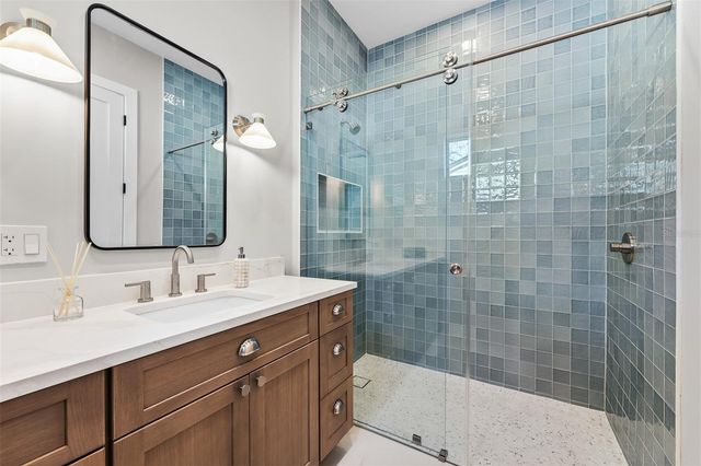 22 E STEELE STREET, Orlando, FL 32804