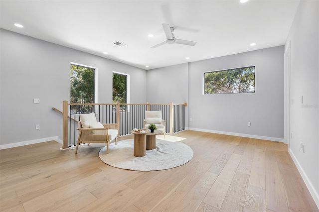 22 E STEELE STREET, Orlando, FL 32804