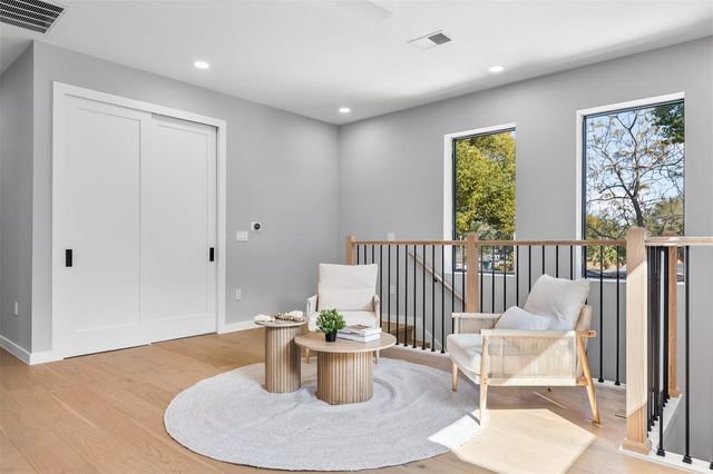 22 E STEELE STREET, Orlando, FL 32804