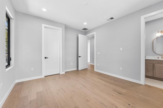 22 E STEELE STREET, Orlando, FL 32804